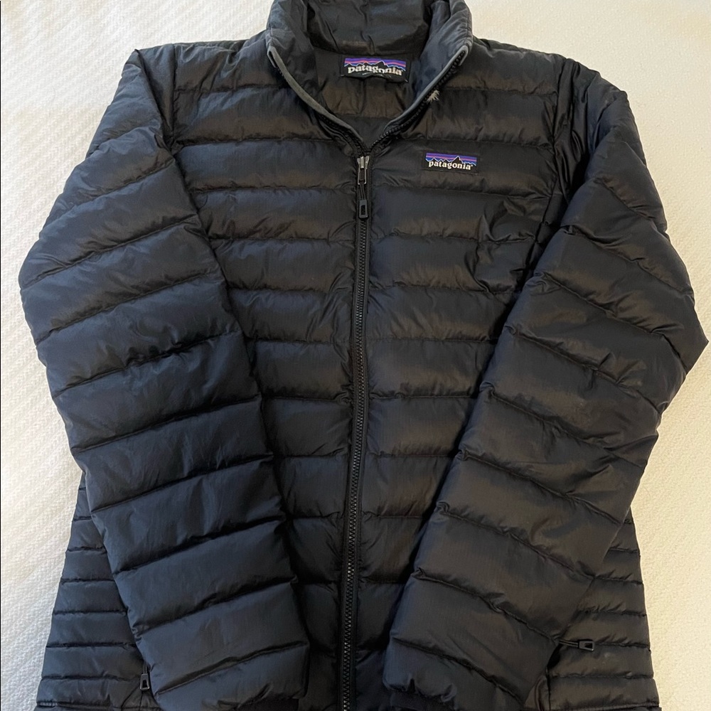 Patagonia down jacket- like new